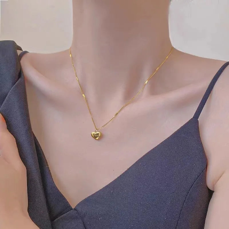 Trendy Simple Gold Color Heart Pendant Chokers Necklace for Women Temperament Love Letter Thin Clavicle Chain Girl Jewelry Gift