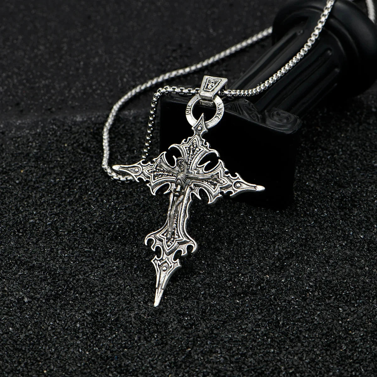 Vintage Gothic Skull Jesus Cross Pendant Necklace Catholic Jewelry for Men Punk Religious Amulet Necklace Vintage Gothic Skull J