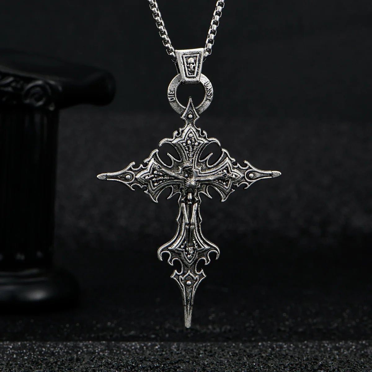 Vintage Gothic Skull Jesus Cross Pendant Necklace Catholic Jewelry for Men Punk Religious Amulet Necklace Vintage Gothic Skull J