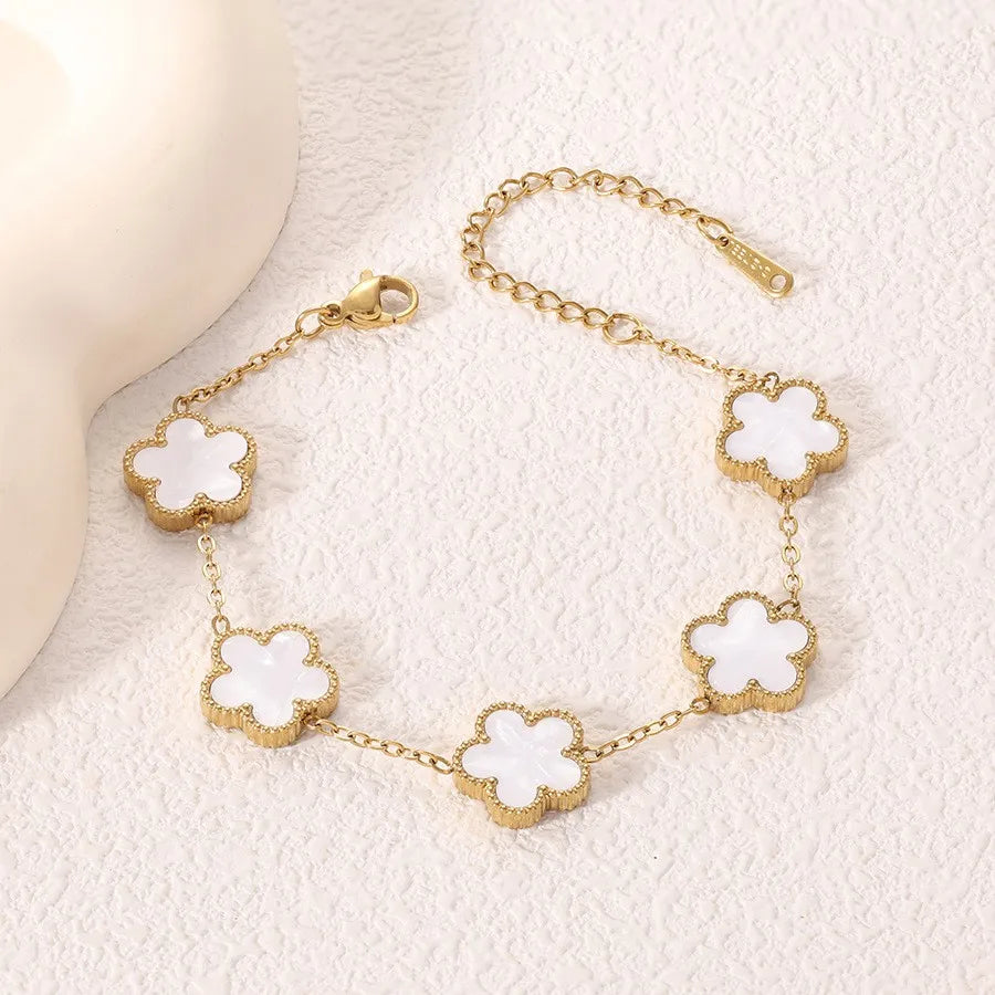 1PC Fashionable hollow out five leaf lucky grass flower zircon bracelet, light luxury, high-end feeling, girl gift jewelry