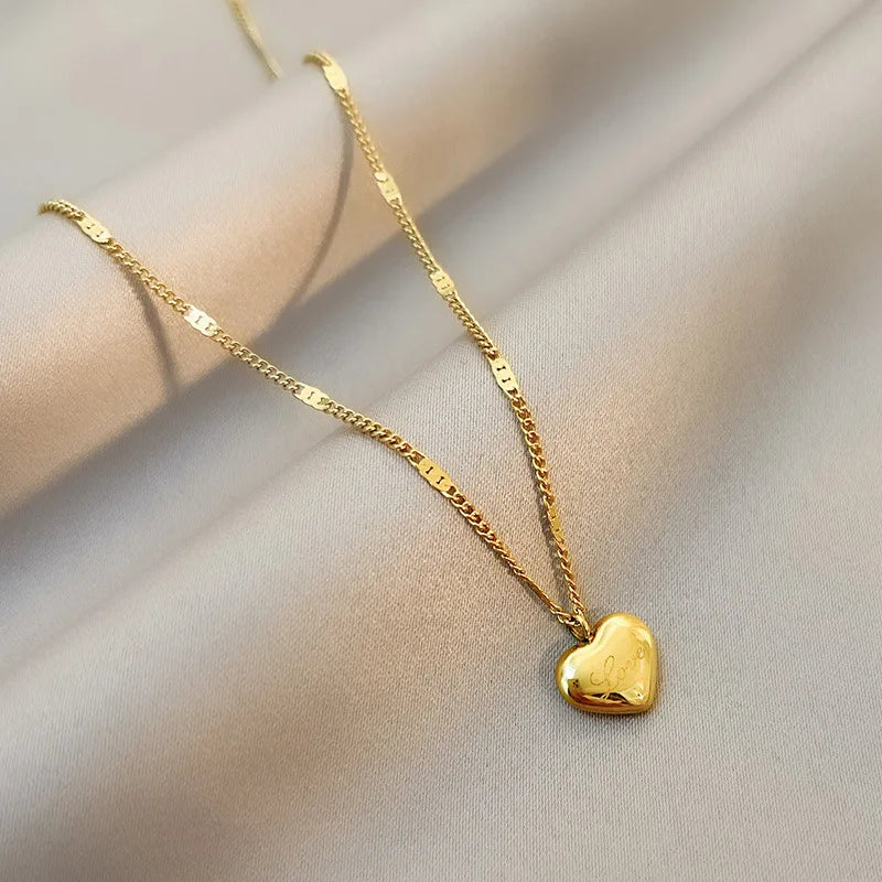 Gargantilla con colgante de corazón de color dorado simple y moderno para mujer, cadena fina con letras de amor y temperamento para clavícula, regalo de joyería para niña